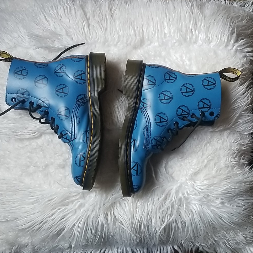 Dr. Martens Graphic Blue Lace-Up Boots